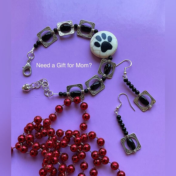 Dog Bracelet & Earring Set Special Birthday Gift for the lady that loves her dog - Picture 3 of 5